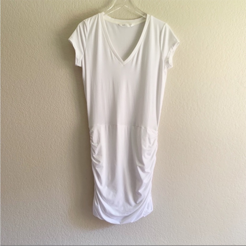 Athleta Topanga White Pullover Fitted Jersey Dress Size Medium - Picture 3 of 15